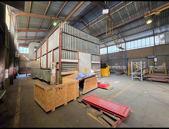 1,200M² FACTORY TO LET IN BOKSBURG EAST